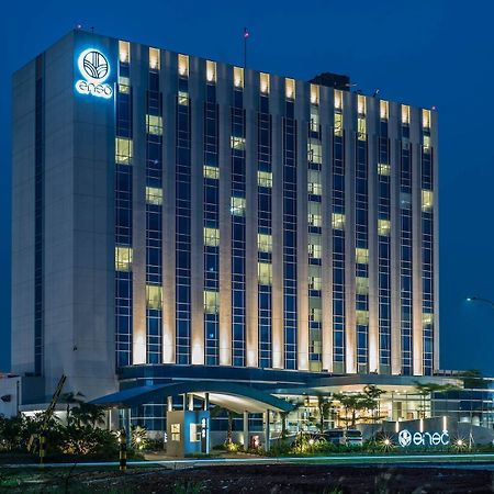 Enso Hotel Cikarang Zewnętrze zdjęcie